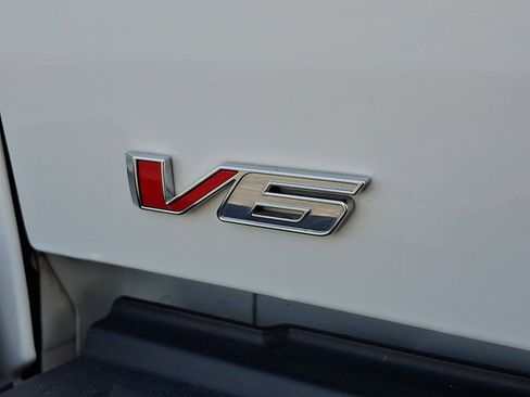 Used 2022 GMC Canyon Elevation w/ Elevation Premium Package AWD/4WD image 31