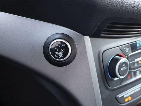 Used 2019 Ford Escape SE FWD image 14