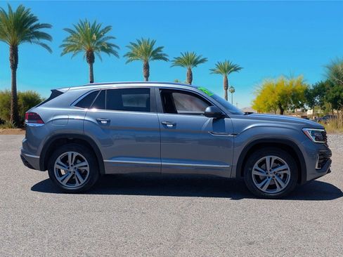 Used 2024 Volkswagen Atlas Cross Sport SEL R-Line AWD/4WD image 7