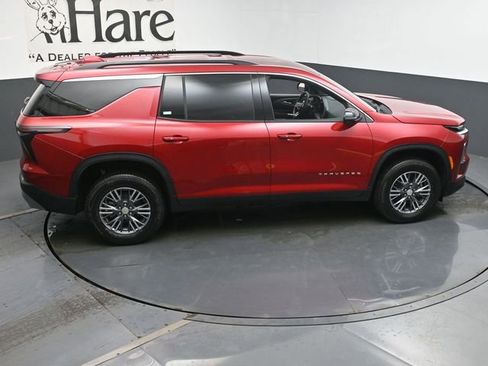 New 2026 Chevrolet Traverse LT image 18