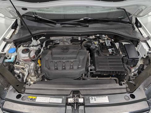Used 2020 Volkswagen Tiguan SEL image 14