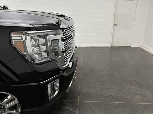 Used 2022 GMC Sierra 2500 Denali w/ Denali Ultimate Package image 2