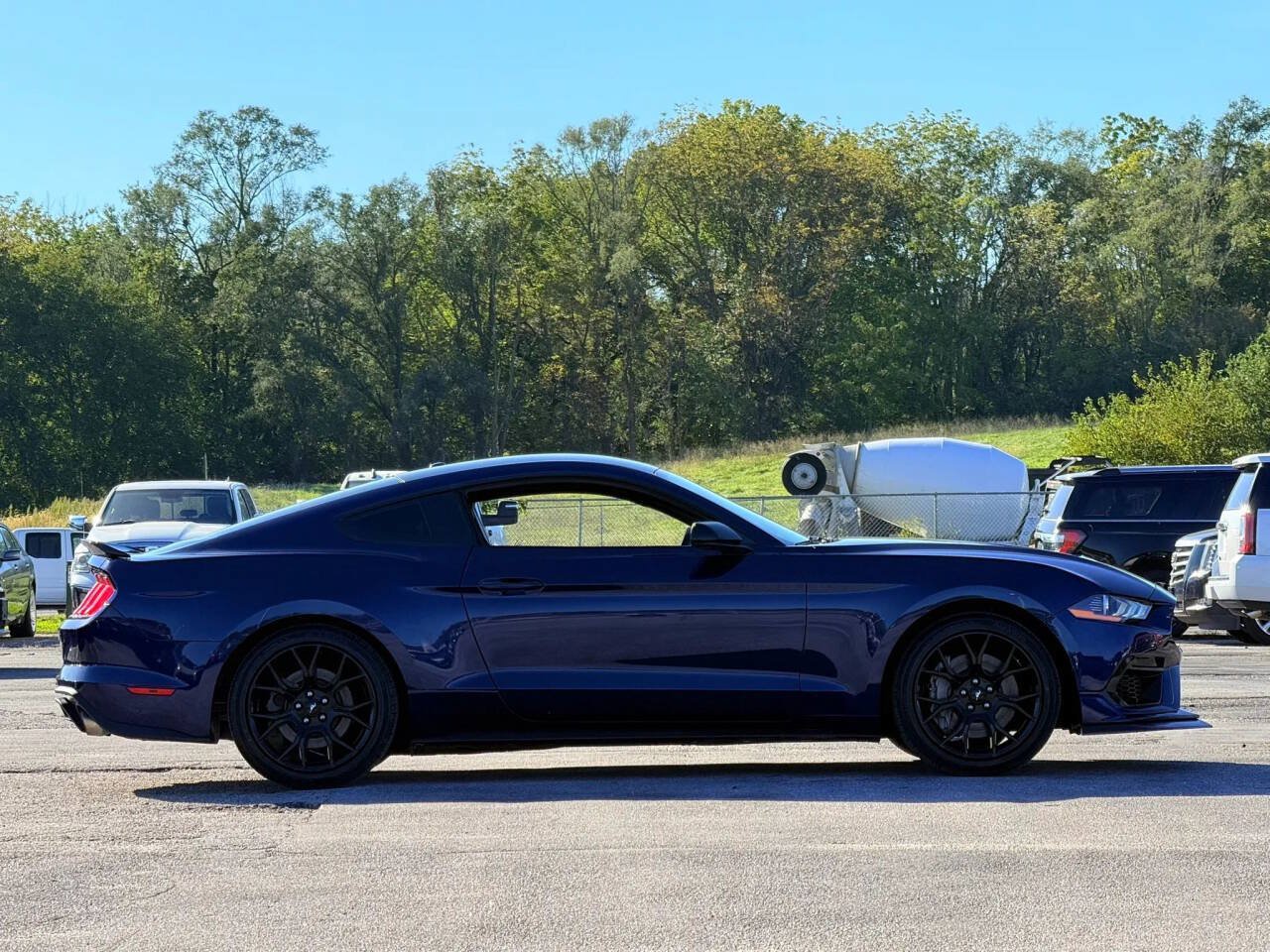 Used 2019 Ford Mustang Premium w/ Ecoboost Performance Package RWD image 6