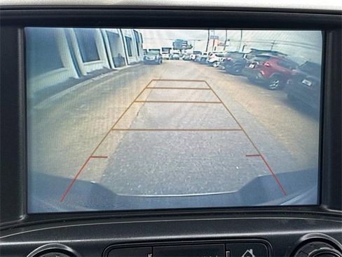 Used 2018 Chevrolet Silverado 1500 LT w/ Texas Edition image 31