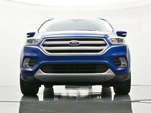 Used 2017 Ford Escape Titanium image 38