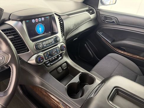Used 2017 Chevrolet Suburban LS AWD/4WD image 22