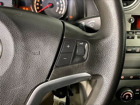 Used 2009 Saturn Vue XE image 28