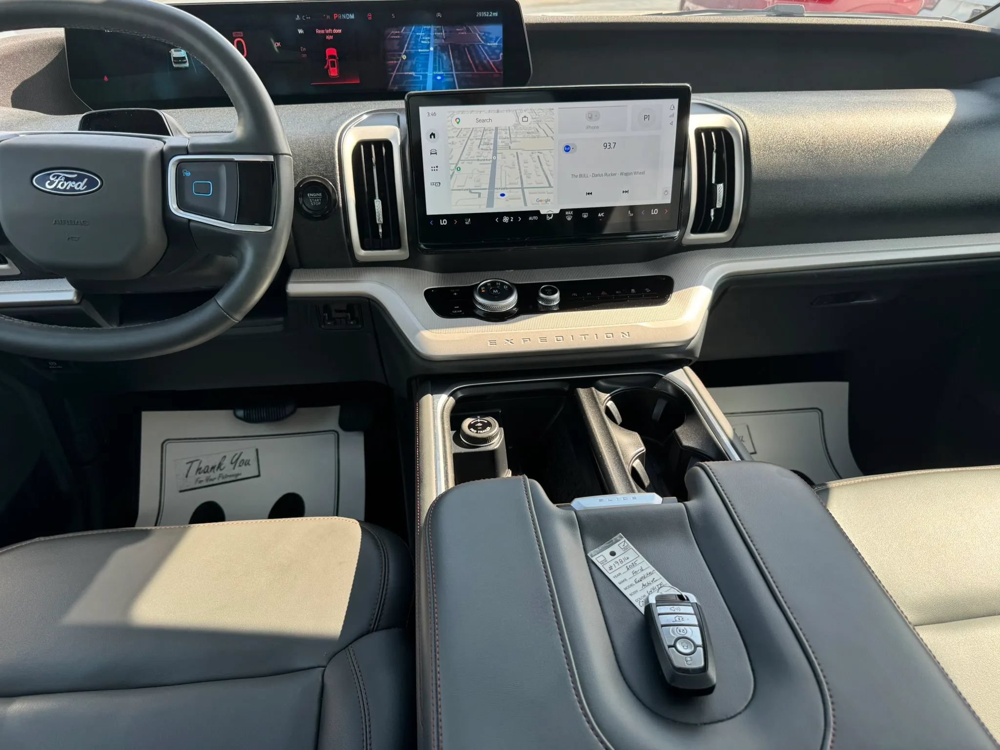 Used 2025 Ford Expedition Active AWD/4WD image 8