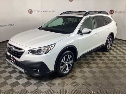 Used 2020 Subaru Outback Limited w/ Popular Package #2 AWD/4WD image 1