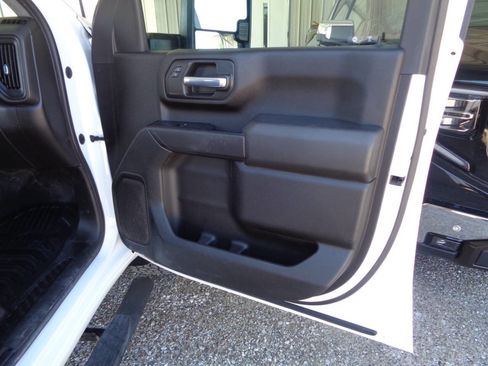 Used 2024 GMC Sierra 2500 Pro w/ Convenience Package AWD/4WD image 67