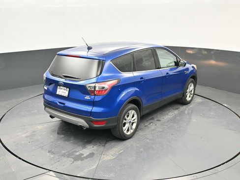 Used 2017 Ford Escape SE image 24