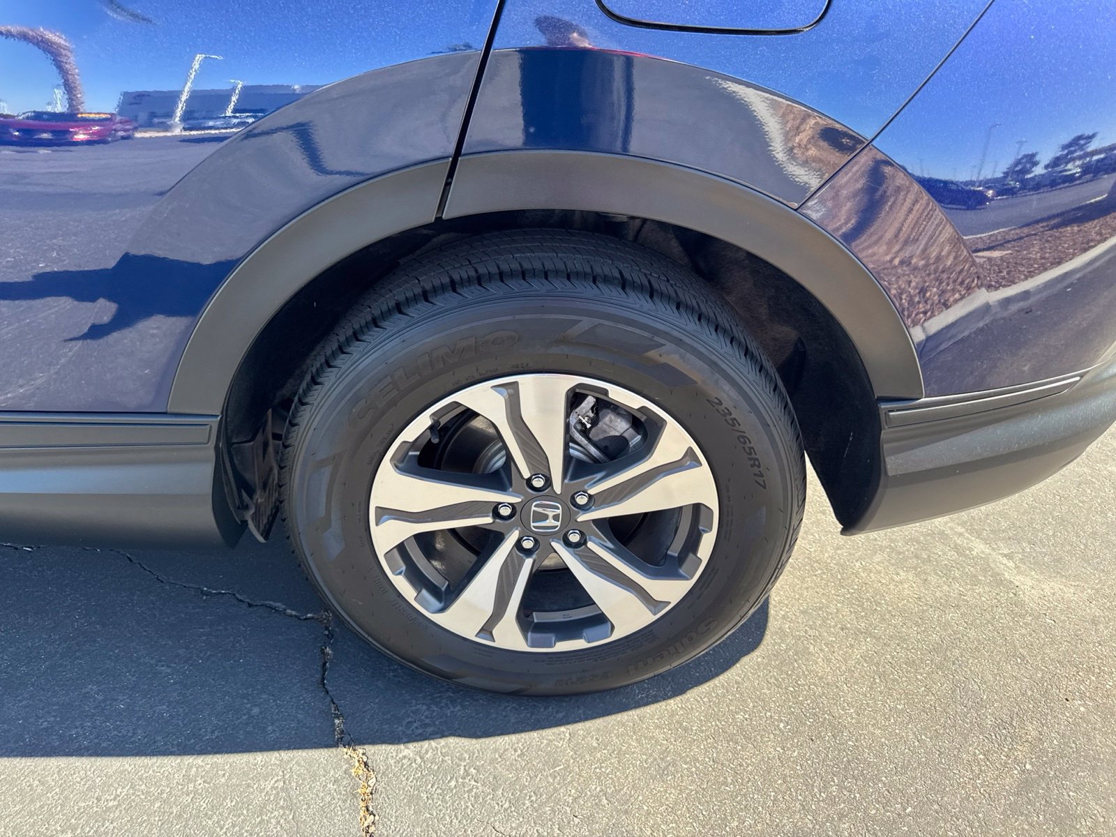 Used 2019 Honda CR-V LX image 9