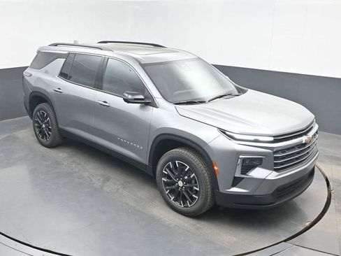New 2026 Chevrolet Traverse LT FWD image 35
