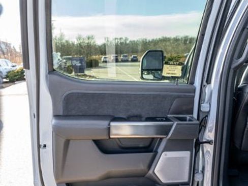 New 2026 Ford F250 Platinum w/ Tremor Off-Road Package image 57