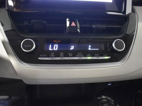 Used 2024 Toyota Corolla LE FWD image 20