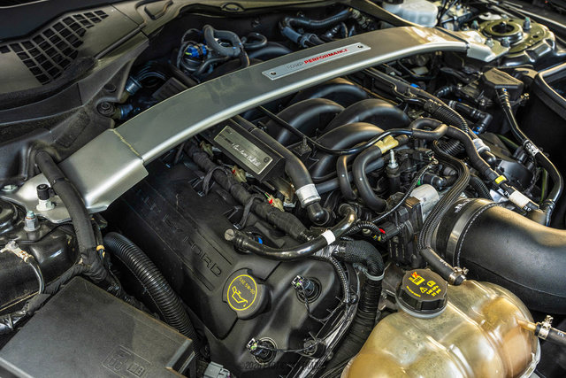 Used 2018 Ford Mustang Shelby GT350 w/ Electronics Package RWD image 20