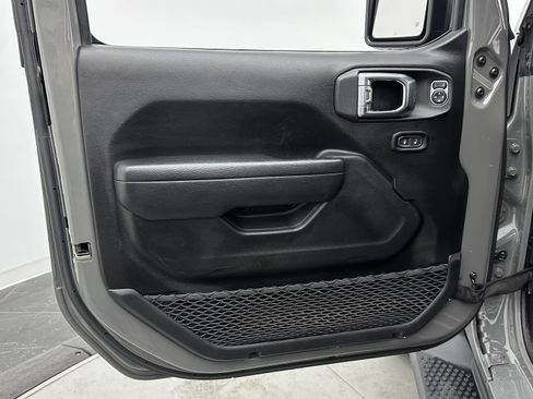 Used 2023 Jeep Wrangler Sport S image 10