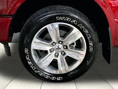 Used 2018 Ford F150 Platinum w/ Equipment Group 701A Luxury AWD/4WD image 10