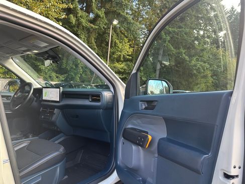 Used 2025 Ford Maverick Tremor image 13