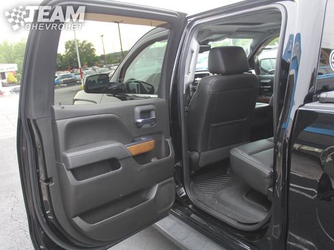 Used 2018 Chevrolet Silverado 1500 LTZ w/ Sport Package AWD/4WD image 25