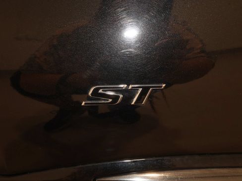 Used 2024 Buick Envision Sport Touring AWD/4WD image 35