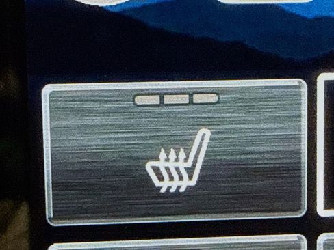 Used 2023 Subaru Outback Onyx Edition image 19