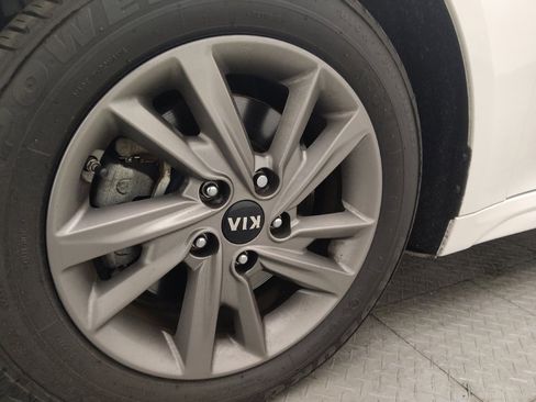 Used 2020 Kia Optima LX FWD image 31