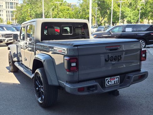 Used 2022 Jeep Gladiator Overland AWD/4WD image 5