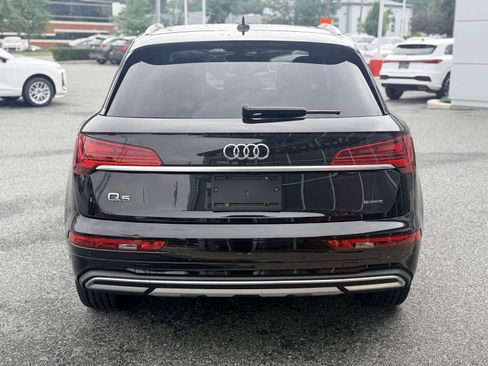 Certified 2024 Audi Q5 Premium AWD/4WD image 5
