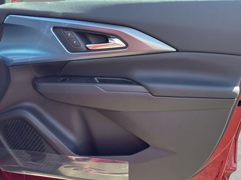 New 2026 Chevrolet Equinox EV LT image 10