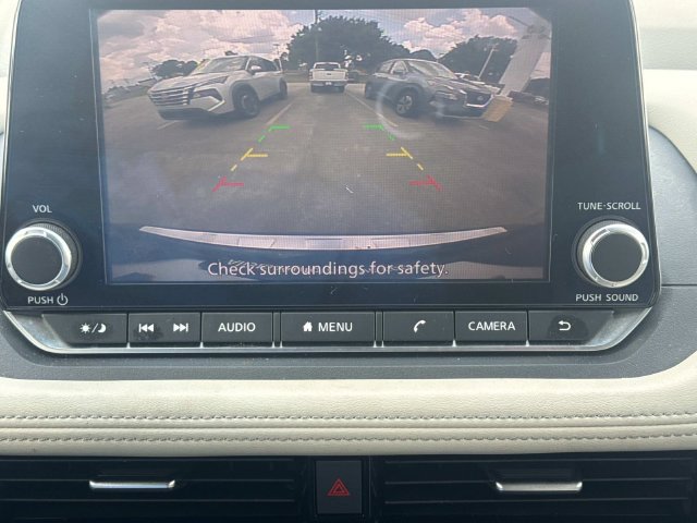 Used 2022 Nissan Rogue SV FWD image 30
