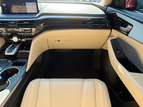 Used 2023 Acura MDX FWD w/ Technology Package image 18