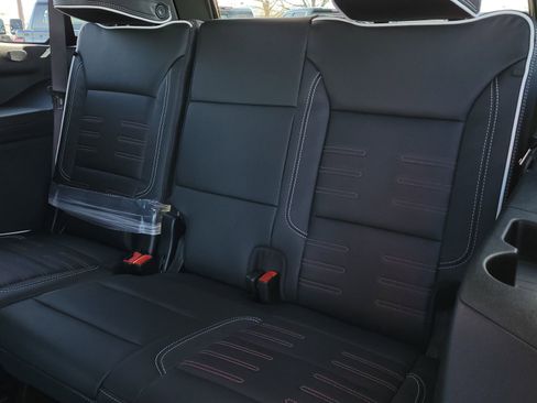New 2026 GMC Yukon AT4 Ultimate AWD/4WD image 9