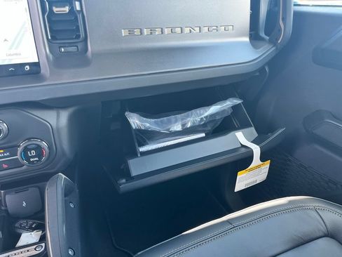 New 2026 Ford Bronco Badlands AWD/4WD image 24