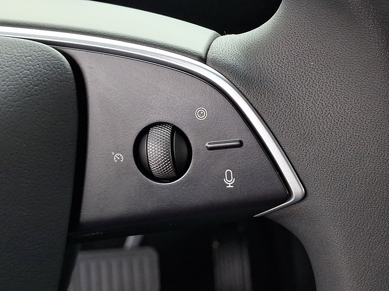 Used 2026 Tesla Model Y AWD image 22