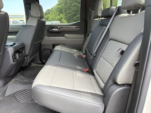 Used 2026 Chevrolet Silverado 1500 ZR2 AWD/4WD image 20