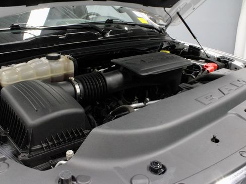 Used 2025 RAM 1500 Big Horn AWD/4WD image 16