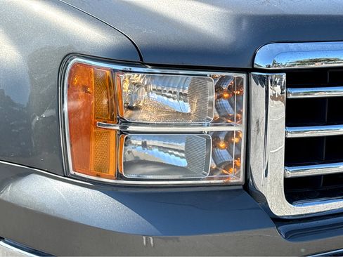 Used 2013 GMC Sierra 1500 SLE image 18