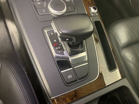 Used 2018 Audi Q5 2.0T Premium w/ Convenience Package image 26