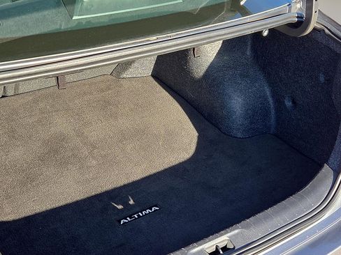 Used 2024 Nissan Altima 2.5 SV image 8