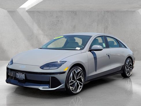 Used 2024 Hyundai Ioniq 6 SEL RWD image 8
