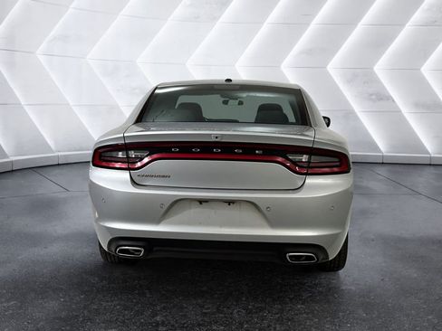 Used 2022 Dodge Charger SXT RWD image 5