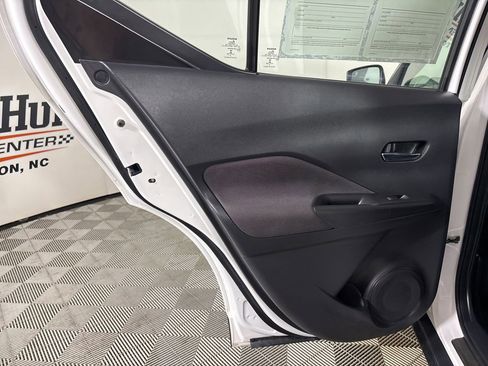 Used 2018 Nissan Kicks SV w/ Exterior Package image 19