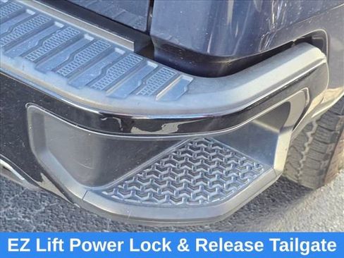 Used 2021 Chevrolet Silverado 1500 Custom Trail Boss image 21