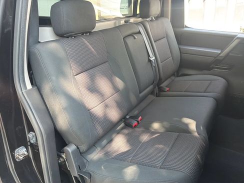 Used 2009 Nissan Titan SE RWD image 23