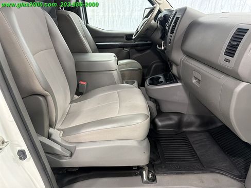 Used 2021 Nissan NV 3500 SV RWD image 15