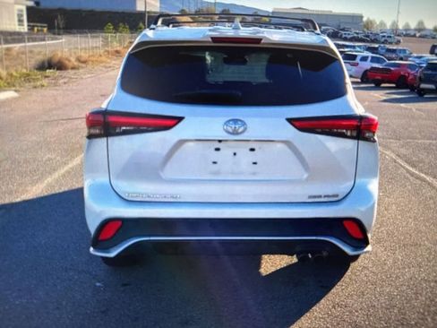 Used 2021 Toyota Highlander XSE image 4