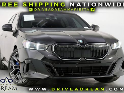Used 2026 BMW 530i w/ M Sport Package image 2