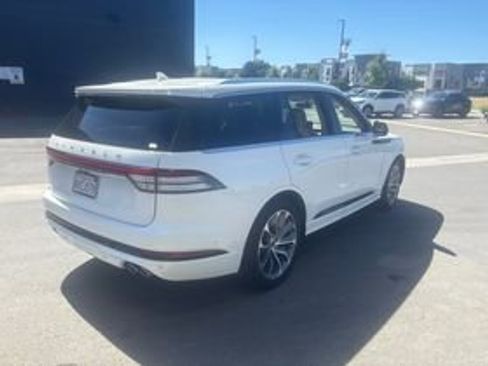 Used 2021 Lincoln Aviator Grand Touring w/ Equipment Group 302A AWD/4WD image 5