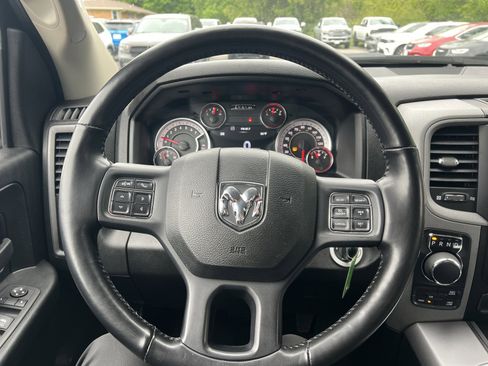 Used 2023 RAM 1500 Express w/ Wheel & Sound Group AWD/4WD image 9